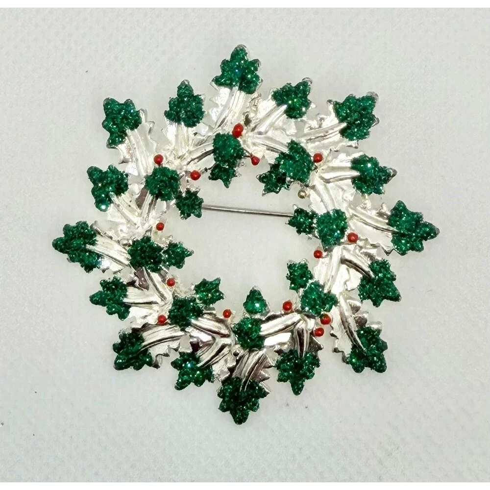 Vintage Danecraft Christmas Green Glitter Wreath Pin Brooch Silver Tone